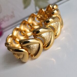 Elegant Piscitelli Vintage Gold-plated Women's Bracelet